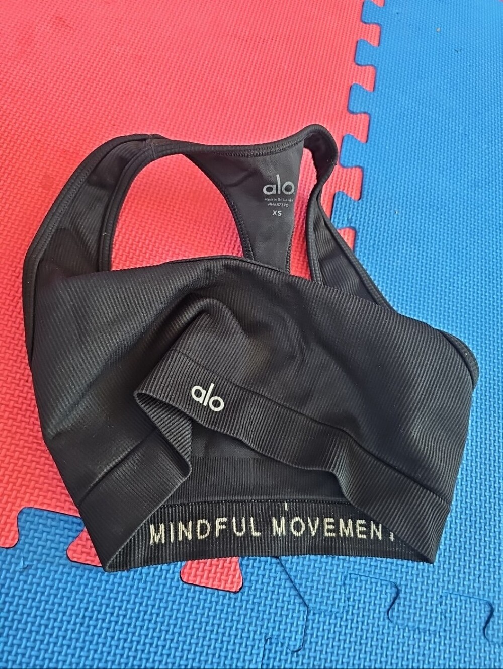 Alo Black Ribbed Racerback Sports Bra - Picture 4 of 7